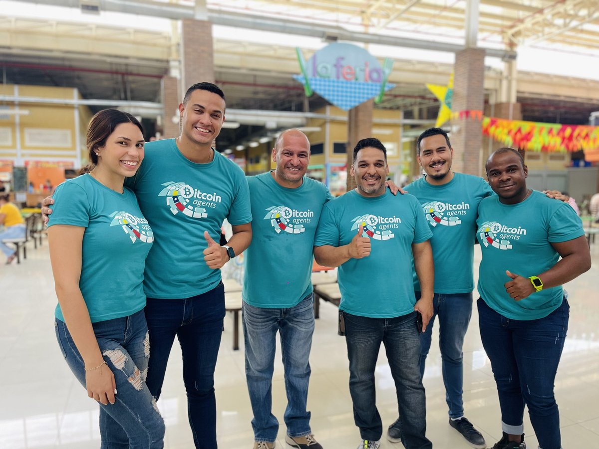 We are committed to the adoption of #BitcoinCash without limits and we want you to be part of the story.  

In two days our #flipstarter expires and you still have time to take a look

#WeAreBCHAgents 

flipstarter.bchagents.com/en