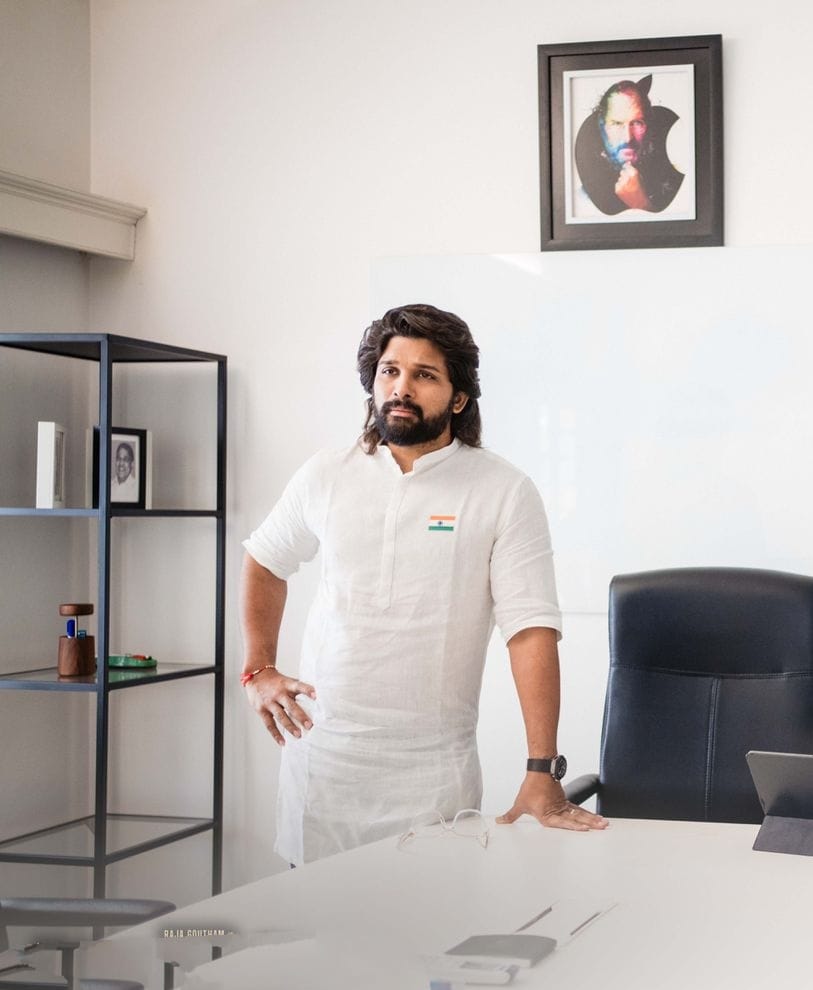 BunnyMailapalli's tweet photo. @alluarjun @sunnyteju2 @AnilModuga @MSJonesRupert @saimaneendhar @srivas19 @BK_Konduri @anilmodugafilms #JaibunnyAnna https://t.co/6JBmlYMNBJ