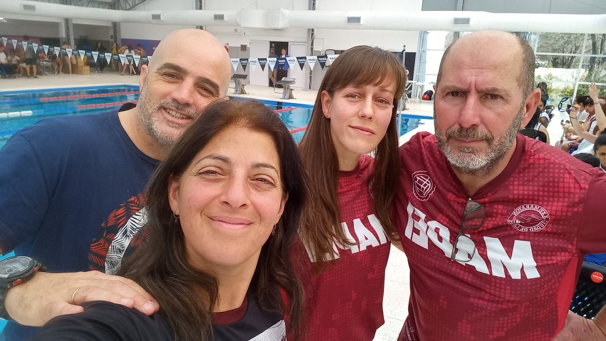ReDeEsClubLanus's tweet photo. Instancia Regional de Bonaerenses para el equipo de Natación Adaptada del Club Atlético Lanús. Vamos los pibes!  @CoordinacionCAL @clublanus https://t.co/Fok6Blyzgi