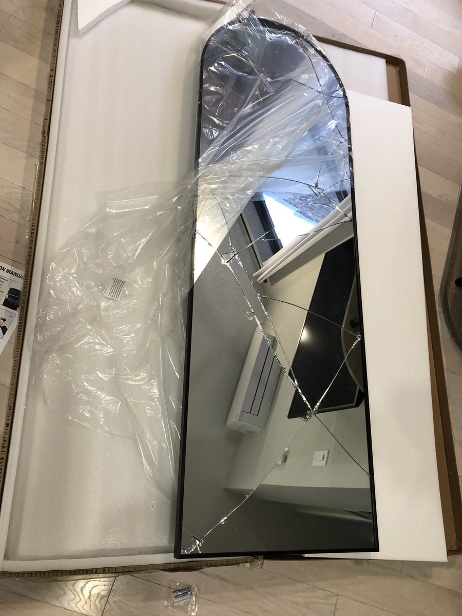 Nothing like carrying a mirror 4 flights up to find out it’s shattered 😩