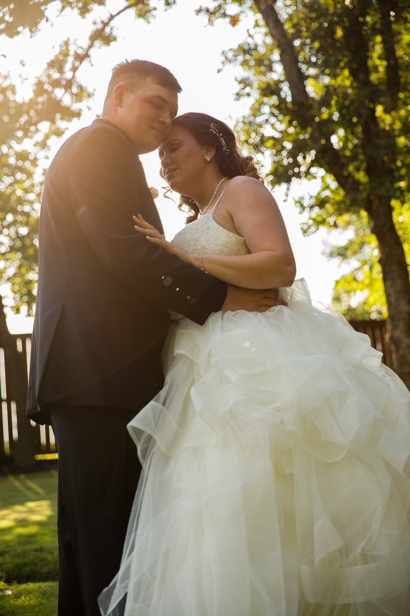 JHard96's tweet photo. This was the most beautiful wedding yesterday, I couldn’t help myself but already edit a few🥺🤍 https://t.co/V8OJHDnWtR