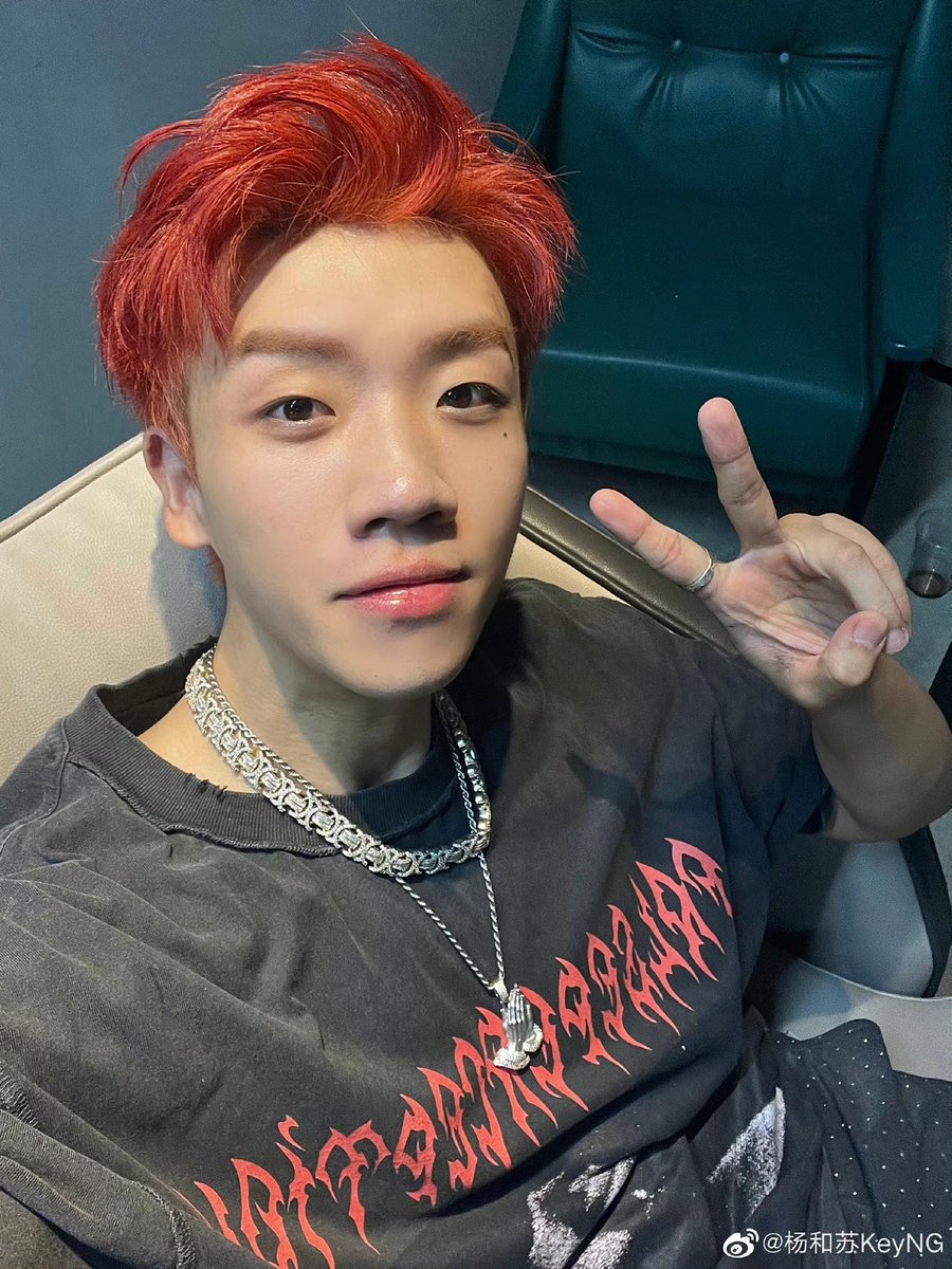 diphylleia0222's tweet photo. Still obsessed with KeyNG red hair!!
#KeyNG #杨和苏 https://t.co/wvDZUFpscj