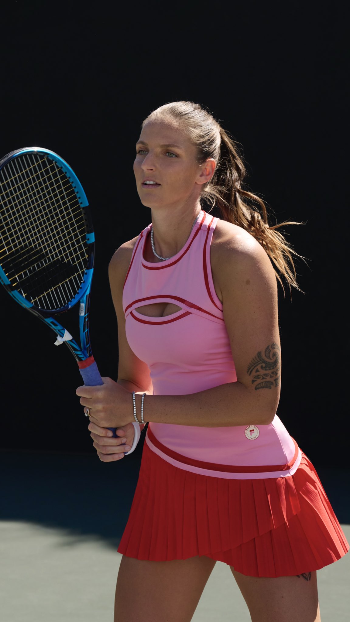 FbVdhO4WIAMHnis?format=jpg&name=large