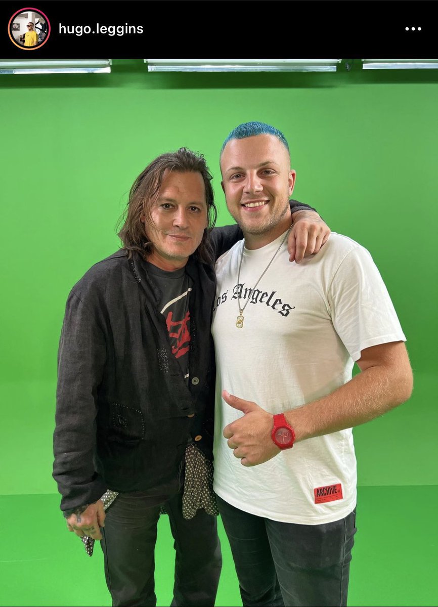 LauraBockov's tweet image. From IG France MTV made it happen. #JohnnyDeppRisesVMA #JohnnyDeppIsALegend