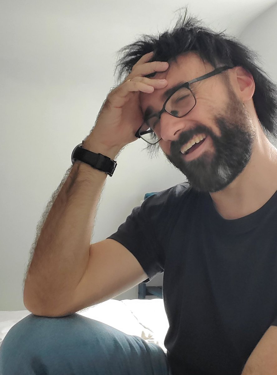 tweetsauce's tweet photo. "You have to kiss a lot of frogs before you find your prince." SO TRUE! https://t.co/NM2luDYM0Q