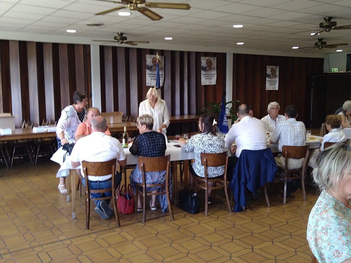 GauthierBouchet's tweet photo. Hier après-midi au Poiré-sur-Vie, près d'Aizenay, pour la rentrée militante du Rassemblement national de la Vendée. Cinquante présents ! Merci à Jean-Patrick et Corinne Fillet pour leur aimable invitation.
#RN #RNPdL #RN85 https://t.co/M8PjzgAlVk