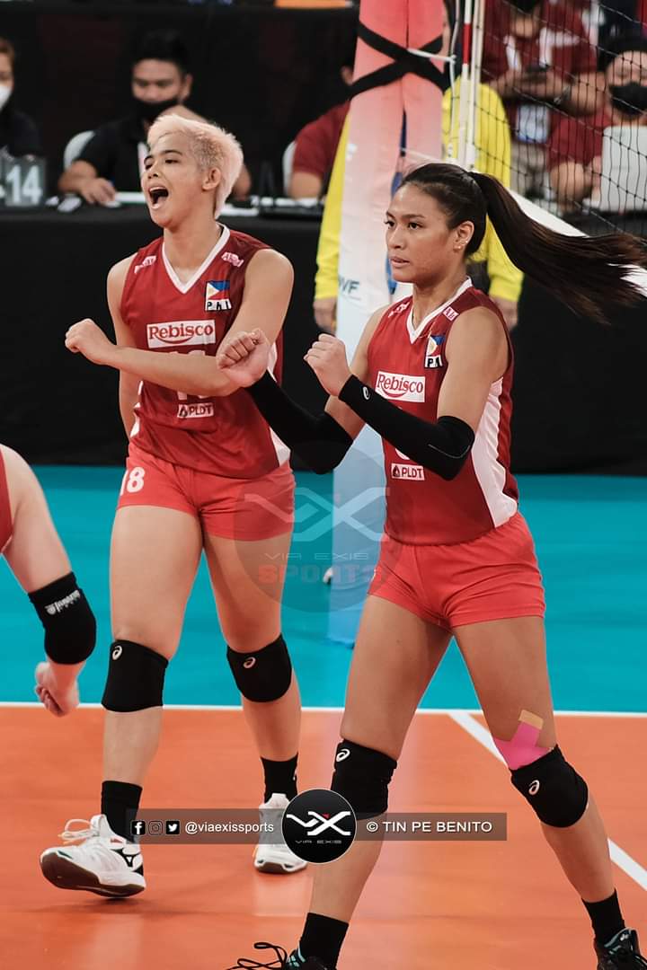flightsnotfee14's tweet photo. Nafefeel ko na if ano yung reason. Toline you always have a special space in my heart. Still will support you individually. Until next time toline. Happy for both of you💕Pero marupok ako eh hahaha. Mahal ko kayo💞
#toline https://t.co/fRRKHRCaCv