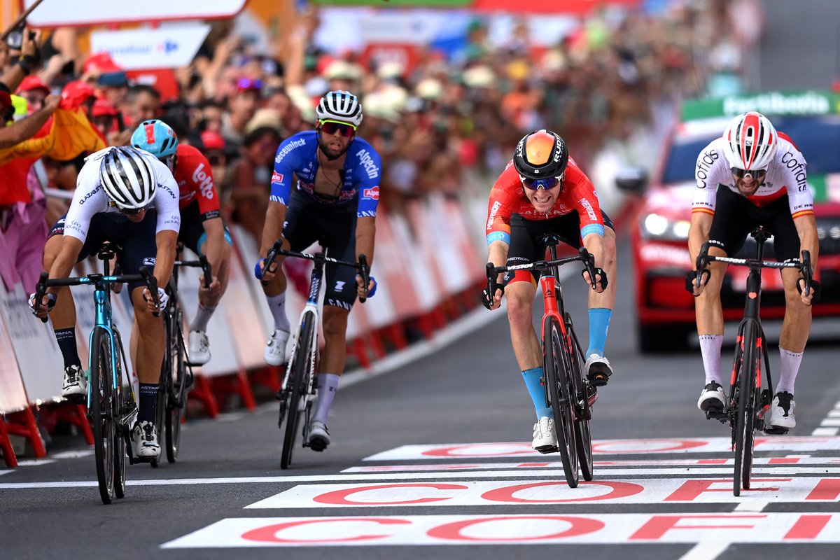 TeamCOFIDIS's tweet photo. Prêts à attaquer cette nouvelle semaine sur #LaVuelta22 ? 💪

RT &amp; Follow pour tenter de gagner une clé d'activation #ProCyclingManager 🎮. Tirage au sort demain avant le départ de la 10e étape ! 

Bonne chance 🍀 https://t.co/GfEaVURh4u