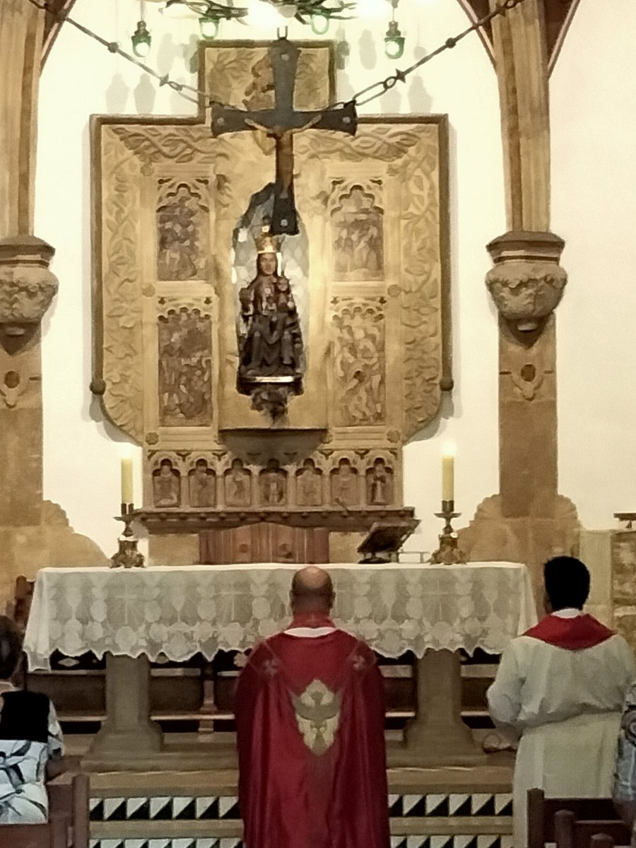 campanarJM's tweet photo. Huí, hem començat el Novenari de Misses a la Capella, fins el día 6 de setembre, tots els dies a les 8.00 h. Foto Pell-Carr - Acte final: Cant del Virolai. https://t.co/ZFDQ7yiFdX