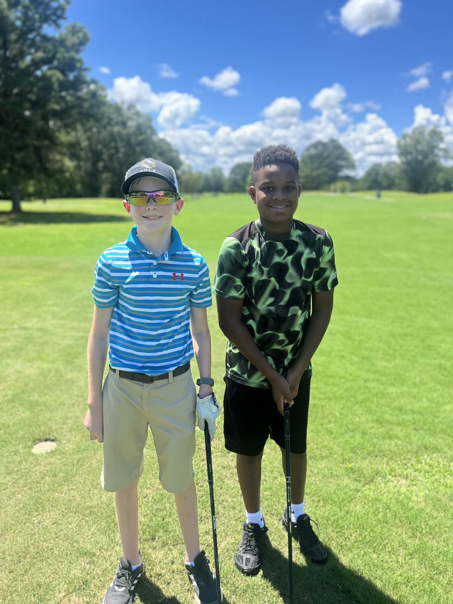 FirstTeeMS's tweet photo. Check out some of the beautiful smiles 😁 from our awesome First Tee Youth Golf tournament over the weekend! #gamechangers #firstteecentralms https://t.co/m5zLbohZ4o