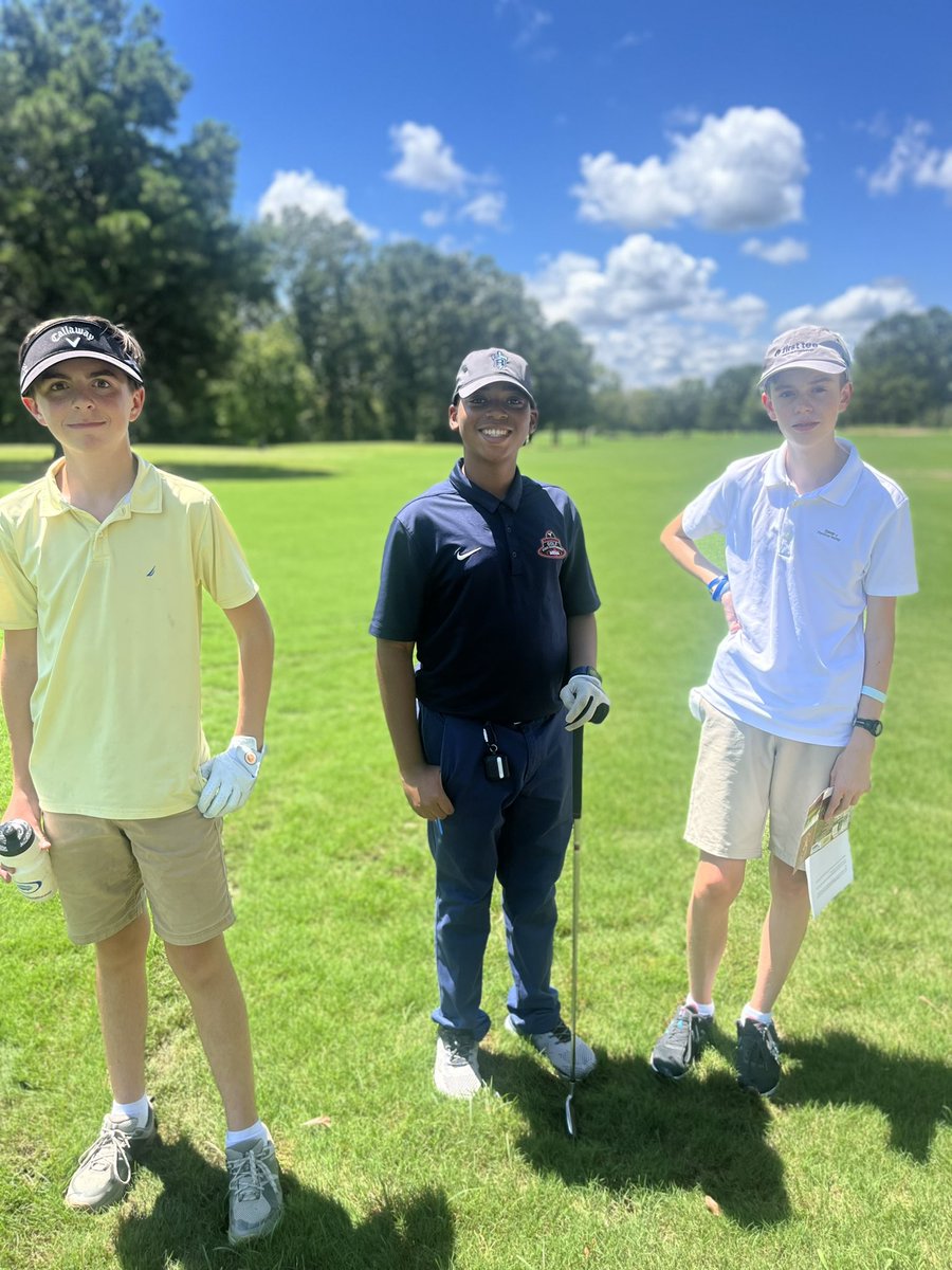 FirstTeeMS's tweet photo. Check out some of the beautiful smiles 😁 from our awesome First Tee Youth Golf tournament over the weekend! #gamechangers #firstteecentralms https://t.co/m5zLbohZ4o
