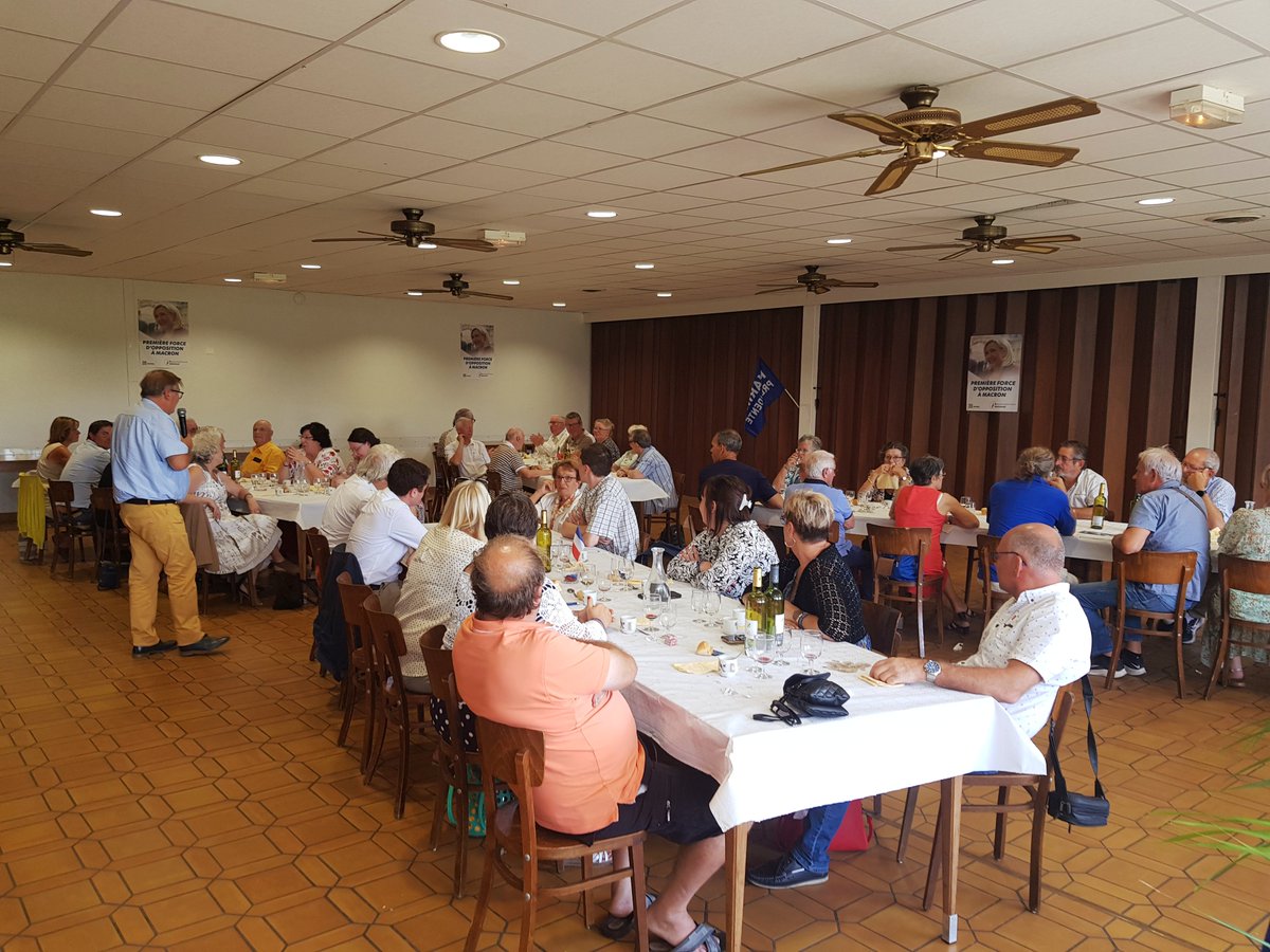 GauthierBouchet's tweet photo. Hier après-midi au Poiré-sur-Vie, près d'Aizenay, pour la rentrée militante du Rassemblement national de la Vendée. Cinquante présents ! Merci à Jean-Patrick et Corinne Fillet pour leur aimable invitation.
#RN #RNPdL #RN85 https://t.co/M8PjzgAlVk