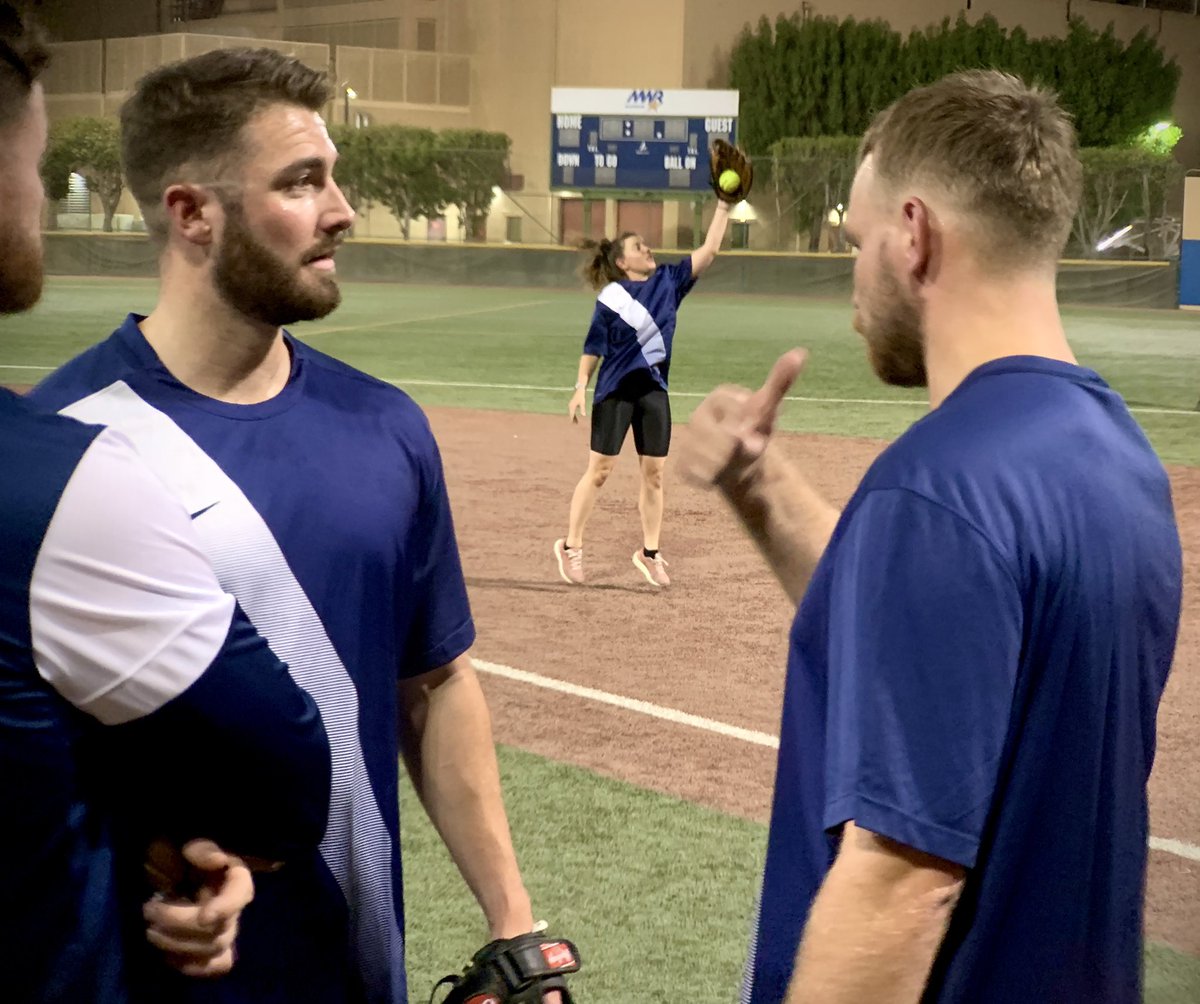 UKMCCMiddleEast's tweet photo. Nothing like friendly rivalry! 

Our USMC friends have been teaching us softball so we challeneged them to a match! For many RN players this was our first experiance of the game. A great way to hang out with our colleagues outside of work.🇺🇸23 🇬🇧8 Bring on the rematch!

#OpKipion https://t.co/BW4Fo453d4