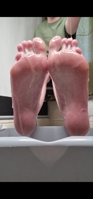 Oiled soles 😍 want content inbox me 😏 Don't inbox me if you going to say I need to pay a fee or charge<a href="/tag/feet"class="tags"><span>#feet</span></a><a href="/tag/oil"class="tags"><span>#oil</span></a><a href="/tag/longtoes"class="tags"><span>#longtoes</span></a><a href="/tag/feetworld"class="tags"><span>#feetworld</span></a><a href="/tag/oiledsoles"class="tags"><span>#oiledsoles</span></a><a href="/tag/drips"class="tags"><span>#drips</span></a>