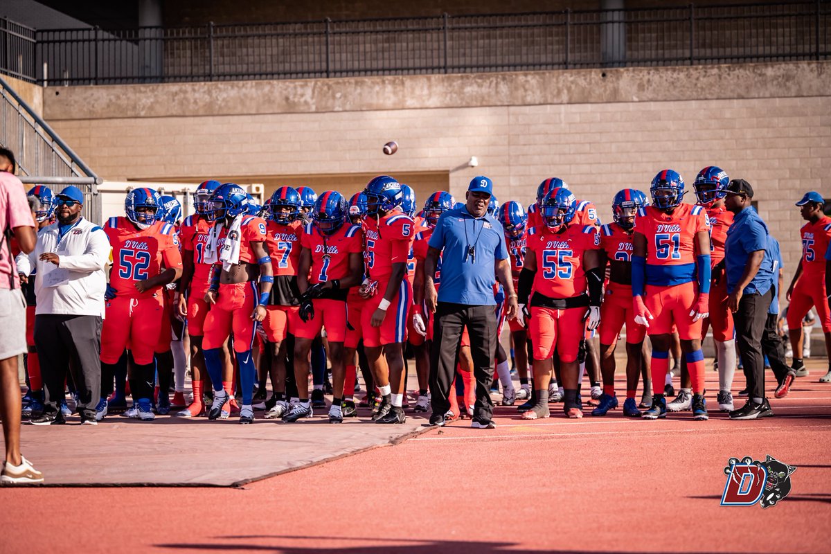 Duncanville_FB's tweet photo. Game 1 🔥

#LockTheGates | #BuiltDifferent https://t.co/8FQQCdh3GD