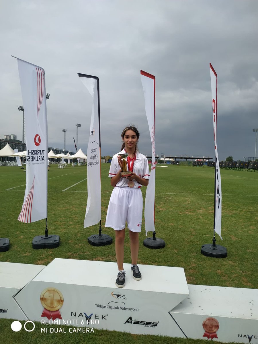 Öğrencimiz Ayşe Handan TABAK, 28.08.2022 Samsun'da düzenlenen Minikler Türkiye Şampiyonasında Makaralı Yay bayan kategorisinde Takım puanında Türkiye 3. 'sü bireysel puanda Türkiye 4. 'sü olmuştur. Öğrencimizi tebrik ederiz .<a href="/bafra_mem/">Bafra İlçe Millî Eğitim Müdürlüğü</a> <a href="/mehmetalikatip1/">Mehmet Ali KATİPOĞLU 🇹🇷</a> <a href="/bulent5355/">bülent sevinç</a> @alpcelalettin