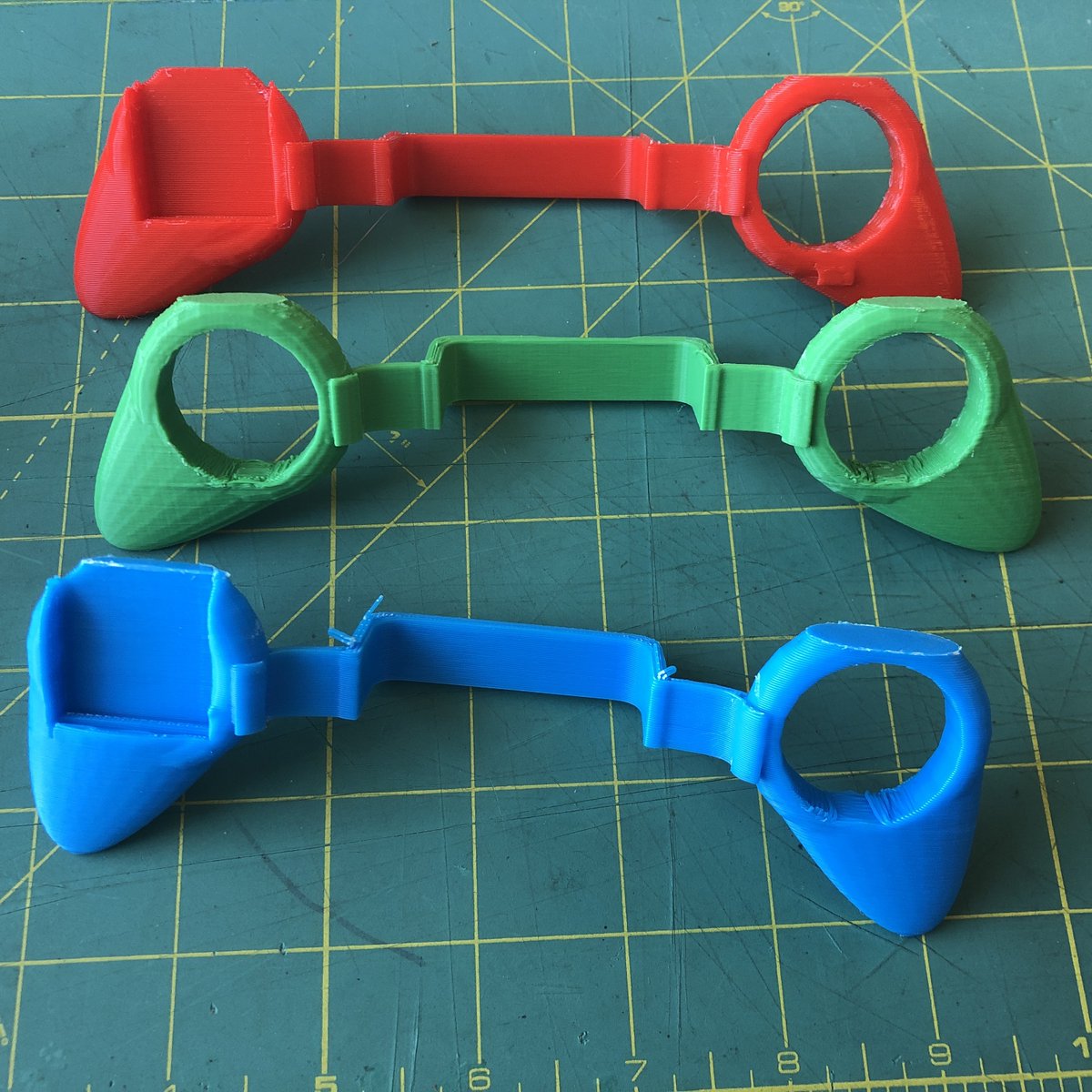 lectrifyit's tweet image. Latest prototypes... add-on for the @makemagazine @makershed #Makerbit for #microbit compatible devices inspired by recent tweet by @jrflorentine ... looks like wings...