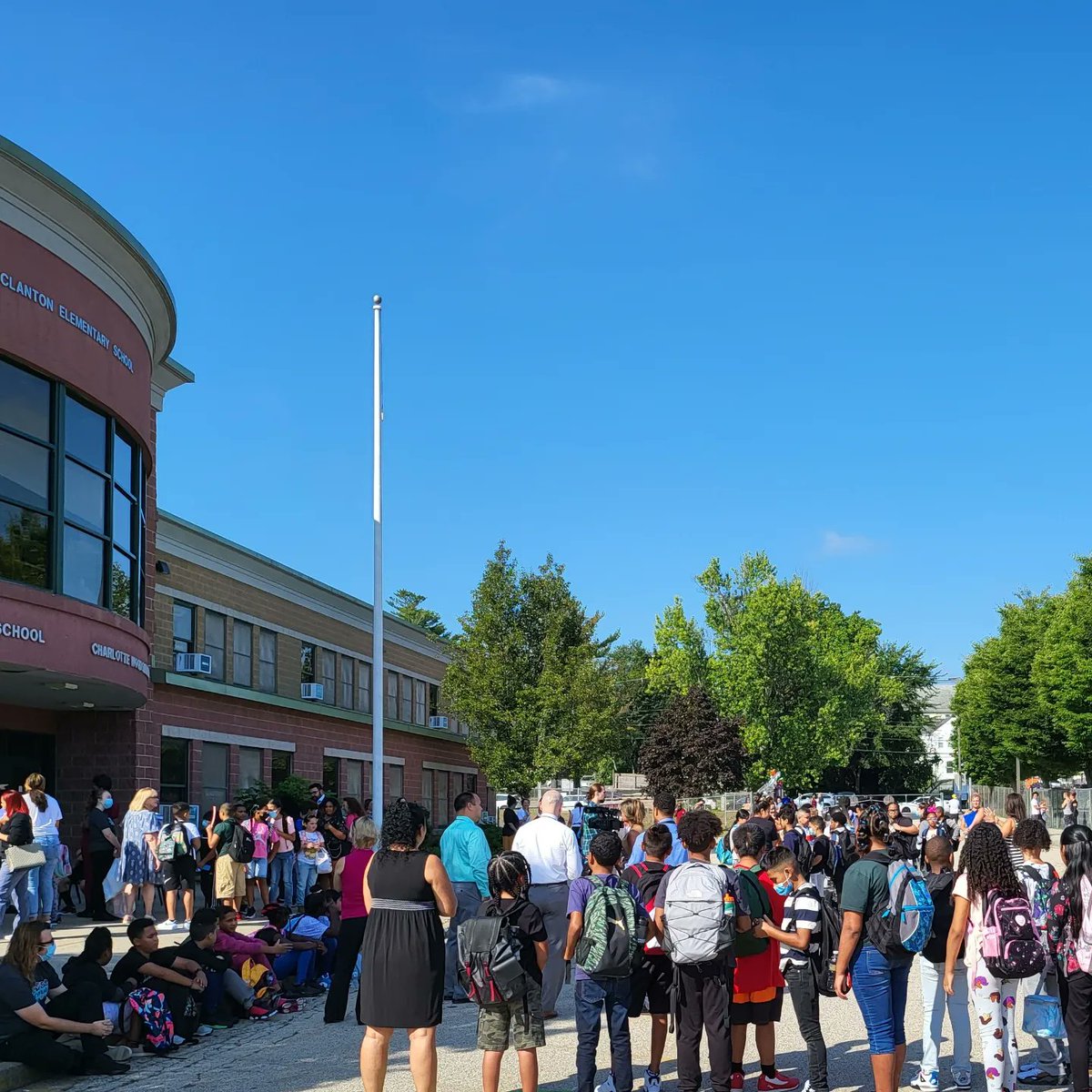 RIDeptEd's tweet photo. .@pvdschools' youngest learners @YoungWoodsES, including students in the district's first 5-Star #RIPreK program, are thrilled to be back with friends & school staff! We wish our students the best of luck as they begin the new school year! #Back2SchoolRI #ItsGreatToBeBack! https://t.co/4mK0hc6jPM