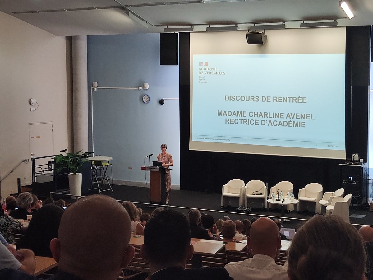 vgermemurat's tweet photo. Reprise des personnels de direction @acversailles : accueil de Mme la Rectrice @CharlineAvenel à @UniversiteCergy assistée de M. Olivier WAMBECKE nouvel IA DASEN #DSDEN95. Projets ambitieux pour tendre vers l'excellence, l'égalité & bien-être @ChChampeaux #chefdequipe https://t.co/bVxYMujPOy
