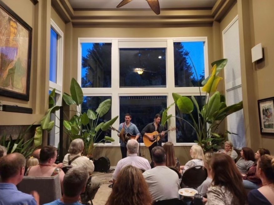 HomeDitty tweet media