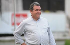 santa_meu's tweet photo. 🎙ALN: É preciso responsabilidade para transferir o futebol tricolor para um investidor, embora tenha revelado conversas em estágio inicial com interessados. Temos que colocar na SAF as condições que ele (o Santa Cruz) pretende dispor para os investidores e aí sim instalá-la. https://t.co/ItvCL97dZe