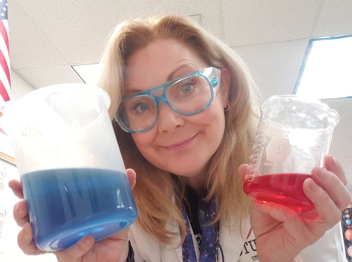 RiedelSCIENCE's tweet photo. Mystery Liquid Lab in Science6 today! @MMS_WOLVES put their observations to the test! #FCPS1sails #MMSscience #fcps1kidsdeserveit @correllscience @jwmiller52 https://t.co/tA1P2yWD4i