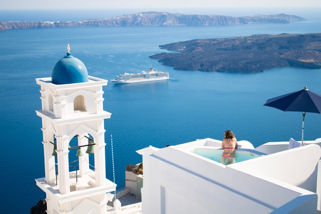 WakeupnewsEu's tweet photo. Crociera in Grecia: perché l’autunno è una stagione perfetta https://t.co/k2llafs94w https://t.co/AfQOqiMG6S