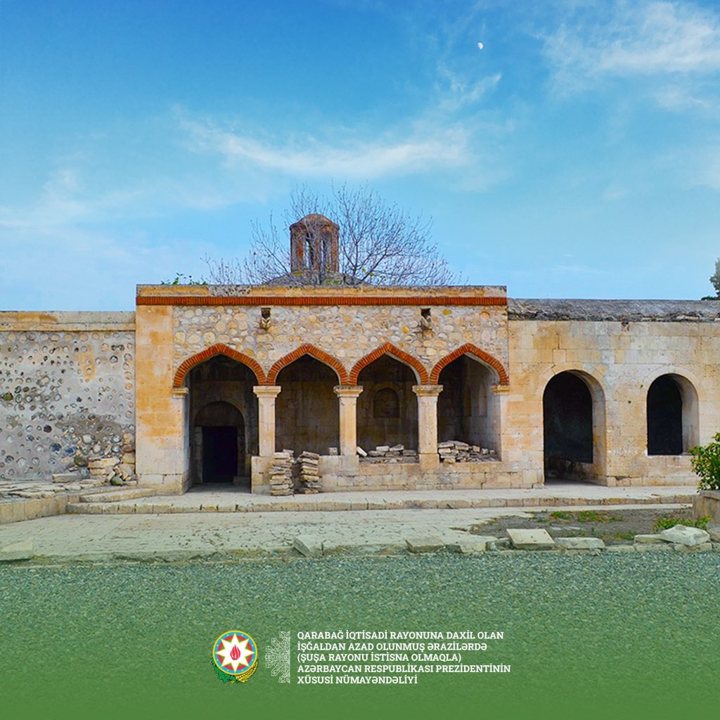 afx_xn's tweet photo. #Qarabağ xanlığının əsası 1747-ci ildə Nadir şah Əfşarın ölümündən sonra Cavanşir sülaləsindən olan #Pənahəli xan tərəfindən qoyulmuşdu. Xanlığın ərazisi #Şəki, #Gəncə, #İrəvan, #Naxçıvan, #Qaradağ, #Cavad və #Şamaxı xanlıqları ilə həmsərhəd idi. https://t.co/mH4nNlCUes