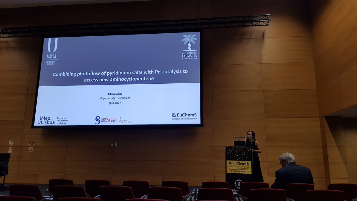 Biomass4Synthon's tweet photo. 👋We are at @EuChemS_Congres this week😄
We hope you had the opportunity to  attend the presentations from our project Coordinator Prof Carlos Afonso and our WP Leader Dr @FilipaSiopa
#H2020 https://t.co/AvCemnrO6S