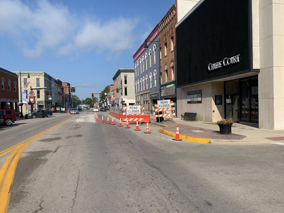 vwfwd's tweet photo. Road lanes and sidewalks are beginning to be closed this morning with the limiting of turn lanes. 

Customers will still be able to access all businesses through the alley and will have parking available in the public spots behind the courthouse.  

We are #BuildingVibrancy! https://t.co/ACg5tkTpNY