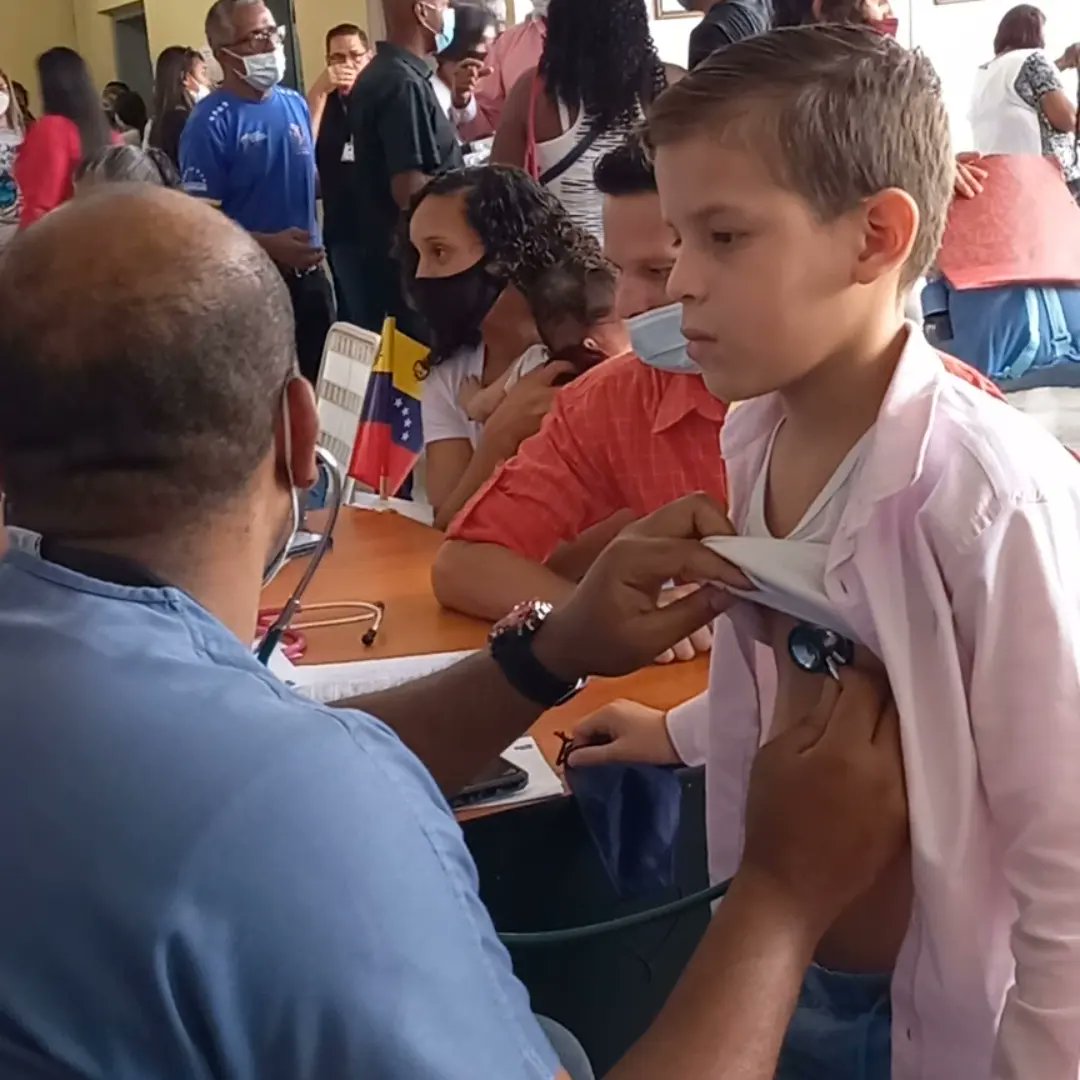 dirsalud_dc's tweet photo. Jornada de Atención Médica integral para nuestros trabajadores y trabajadoras. Asi estamos devolviendo con salud y bienestar su amor y dedicación al servicio del pueblo.
#JuntosPorCadaLatido
@NicolasMaduro 
@MinSaludVE 
@MagaGutierrezV
@gestionperfecta 
@Nahumjfernandez https://t.co/n2y2083VGb
