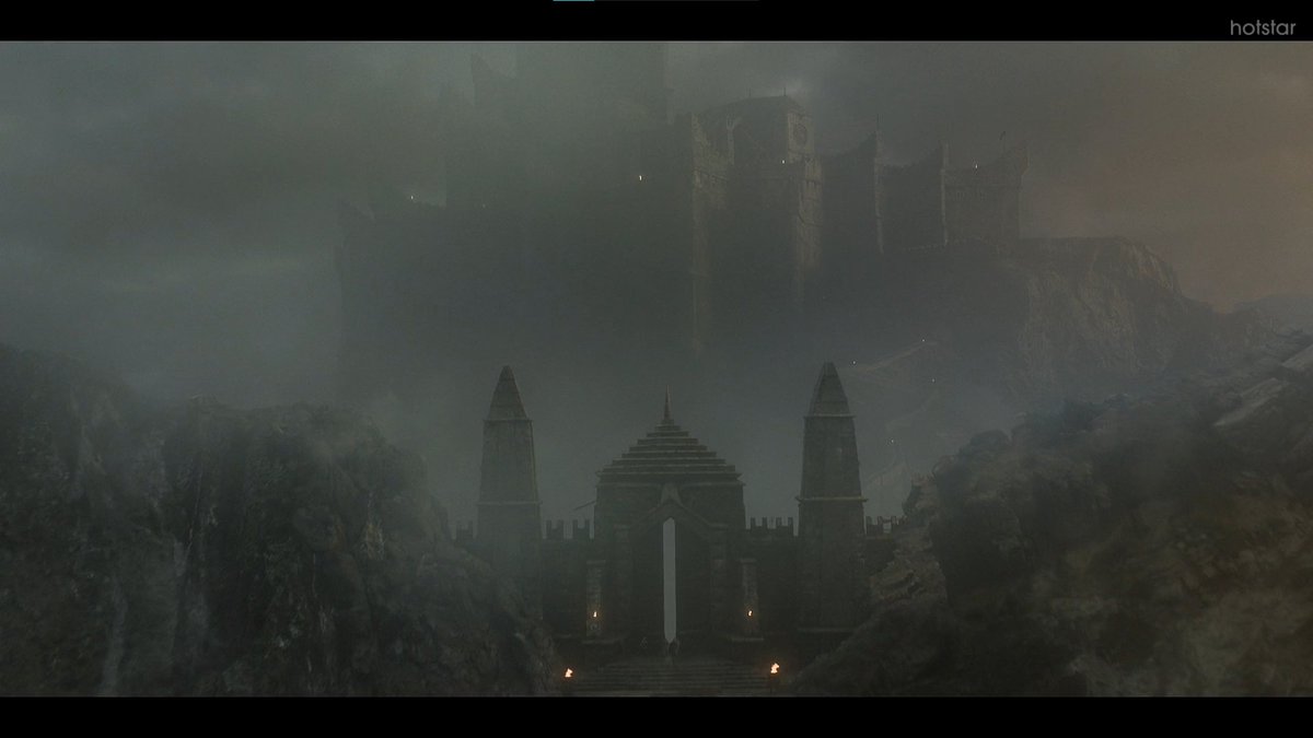 MeetMakzz's tweet photo. Declaring #DragonStone's sequence as the most tense and beautiful combination of beauty, terror, politics and fireeeeeee🔥🔥. 

#HouseOfTheDragonHBO #HouseoftheDragon exceeding expectations 💯 

#MattSmith, #MillyAcock as #DaemonTargaryn #RhaenyraTargaryen total supremacy ❤️ https://t.co/RGwju2Mw6K