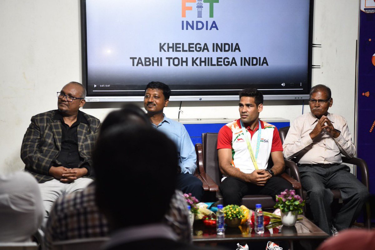 IFSSunil's tweet photo. Meet the Champion-Mohammad Hussamuddin, Indian boxer https://t.co/dJf2VvMcqk