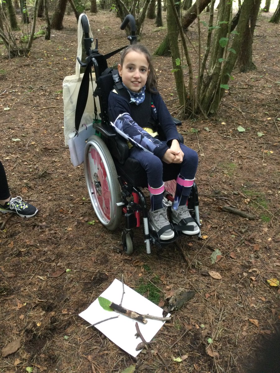 Craighalbert's tweet photo. Classroom 3 were in the forest today reading The Stick Man, they then went on a scavenger hunt with their new bags to find sticks and leaves to make their very own stick man.
#thestickman #literature #outdoorlearning #education #school #reading https://t.co/eVlVKZIJT1