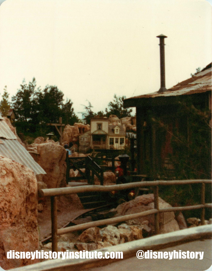 DisneyHistory's tweet photo. Big Thunder Moutain in Disneyland in the early 1990's. #randomDHI #disneyland #BTMRR https://t.co/ww3LkZt4cP