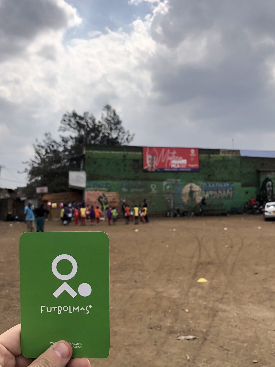 futbolmasesp's tweet photo. Today we have been visiting a very special place for #FutbolMas: Austin Grounds in Kenya.
Part of the Spanish team is visiting the @FutbolMasKenya team to learn and strength bonds. It’s been a great experience. Asante Sana💚 https://t.co/UjUg4v3003