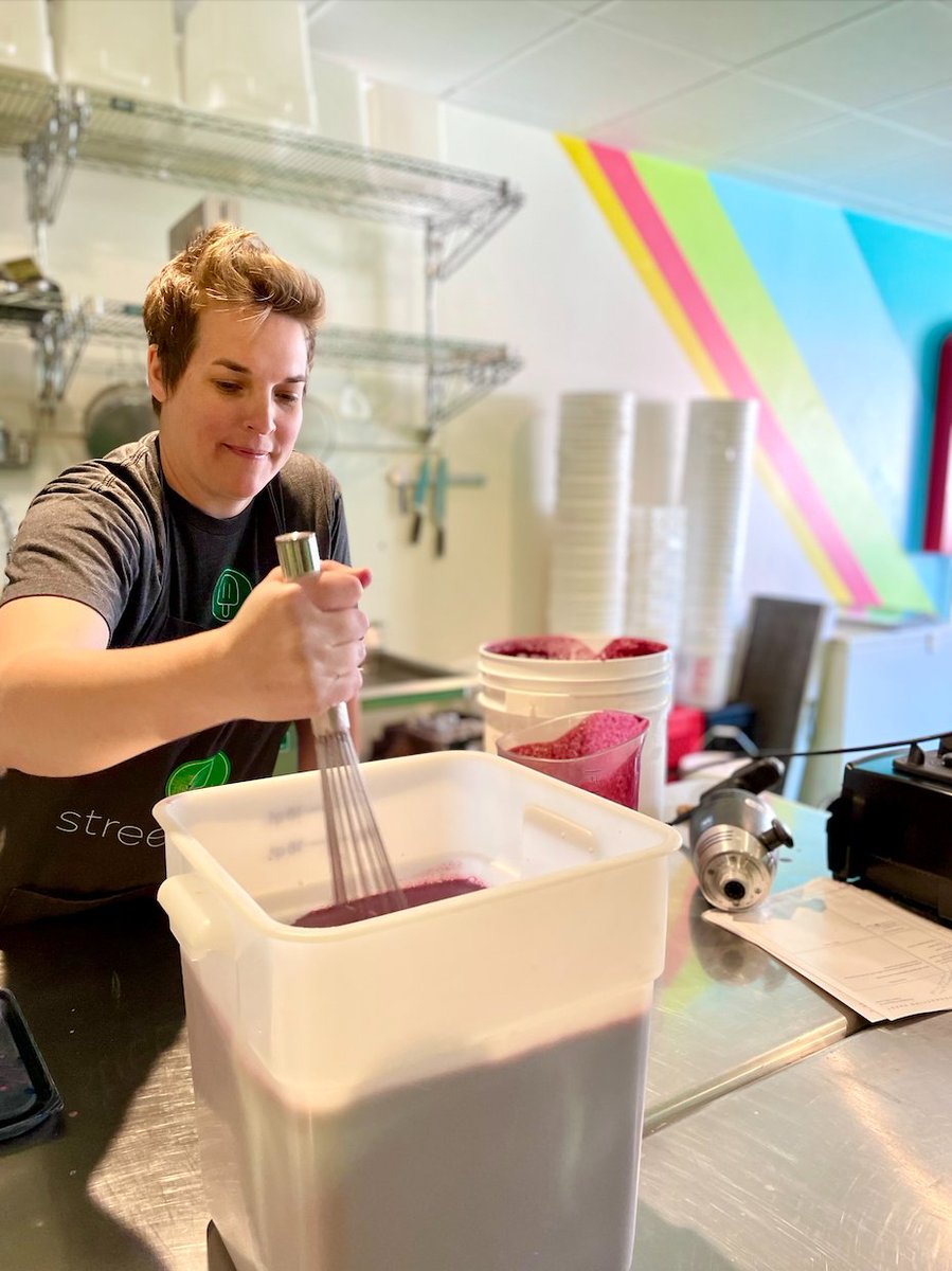 streetpops's tweet photo. Whipping up a fresh batch as we say goodbye to #summer! Our St. Bernard pop shop closes for the season at 5pm tomorrow. Stop by 12–5pm today and tomorrow to stock up on your favorites. https://t.co/EDsXUvADvJ