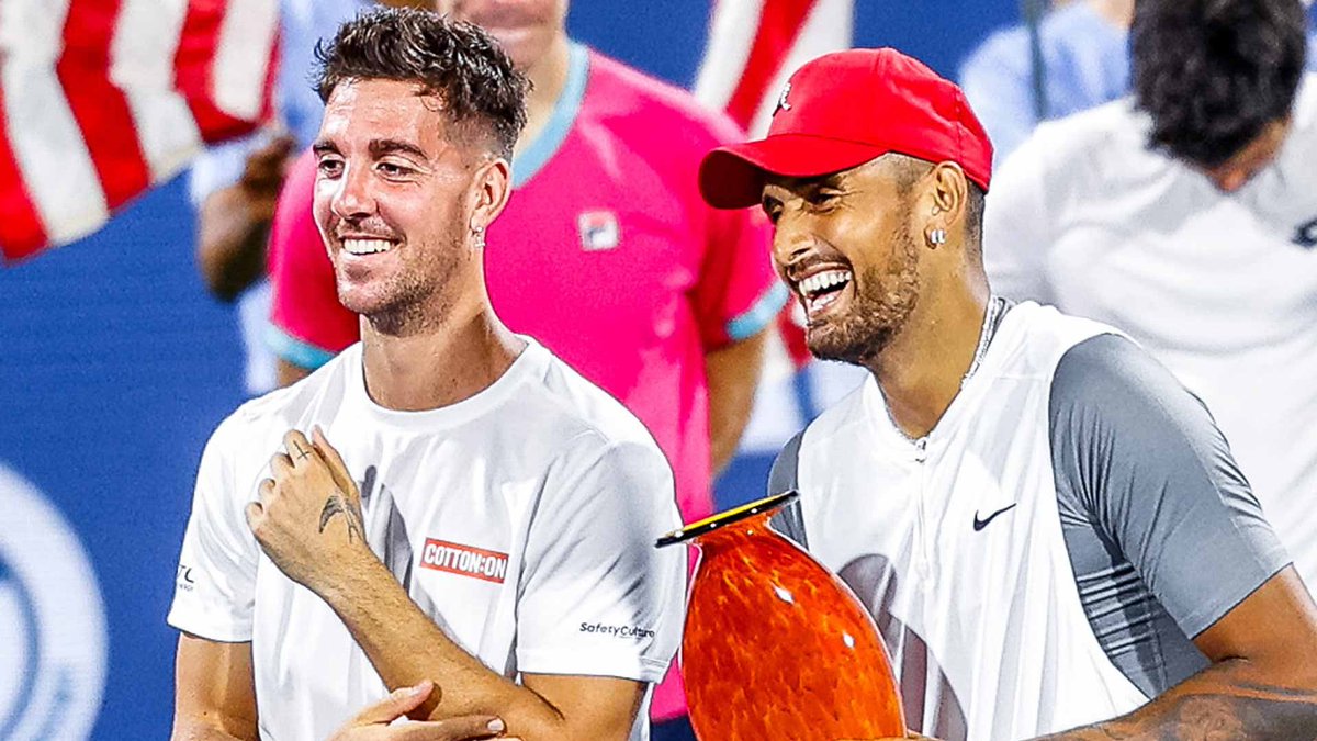 Slice_TennisFr's tweet photo. C'est le coup d'envoi officiel de cet #USOpen édition 2022 🇺🇸

Un gros programme aujourd'hui avec Medvedev, tenant du titre, un choc fraternel Kyrgios-Kokkinakis🔥

Mais tout le monde aura les yeux rivés vers la dernière danse de Serena Williams (1h heure française) 👑 https://t.co/FocPlm5dHb