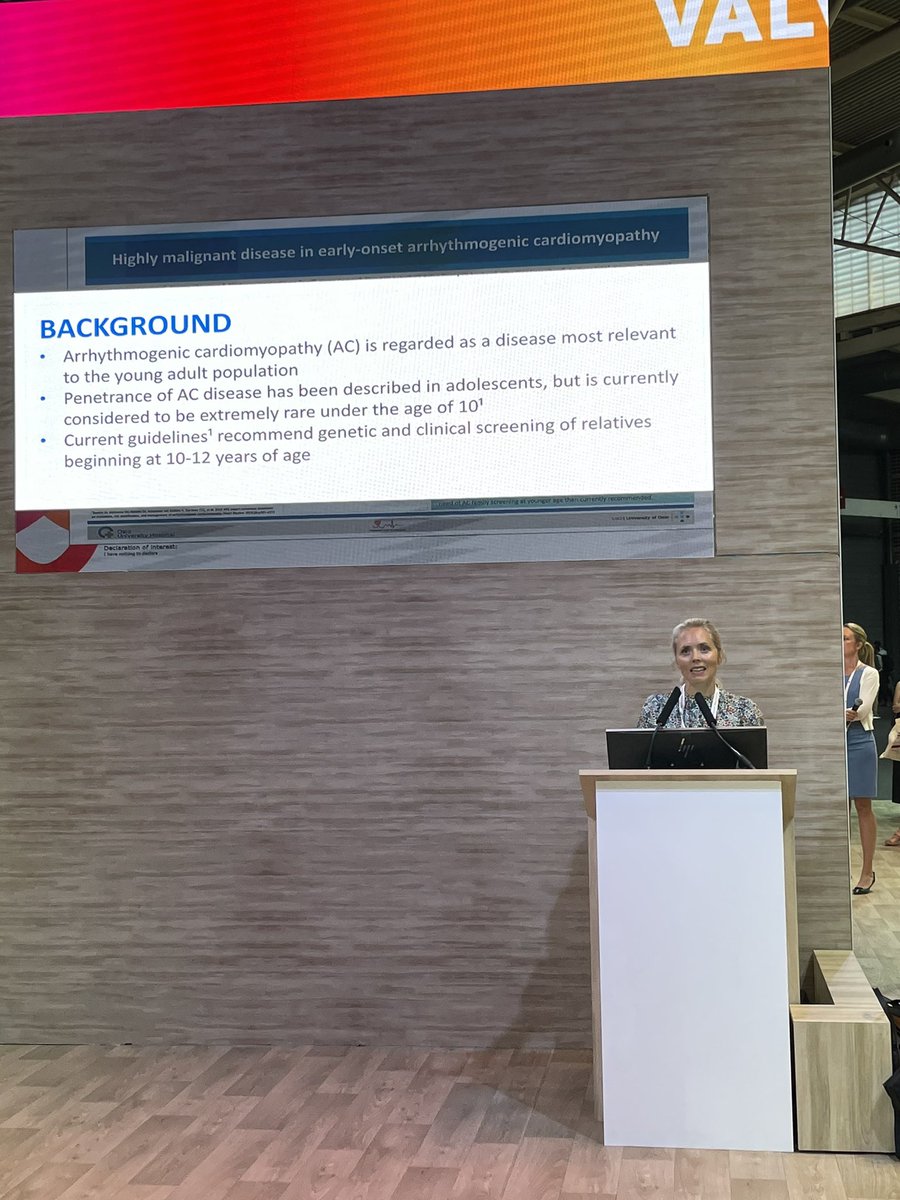 Arrhytmogenic right ventricular cardiomyopathy in children presents at early age and is highly malignant. Important results excellently presented by Dr. Marit Kristine Smedsrud from <a href="/ProCardio1/">ProCardioSFI</a> at #esccongress2022 #ESC22 <a href="/KristinaHaugaa/">Kristina  Haugaa</a> <a href="/ThorEdvardsen/">Thor Edvardsen</a>