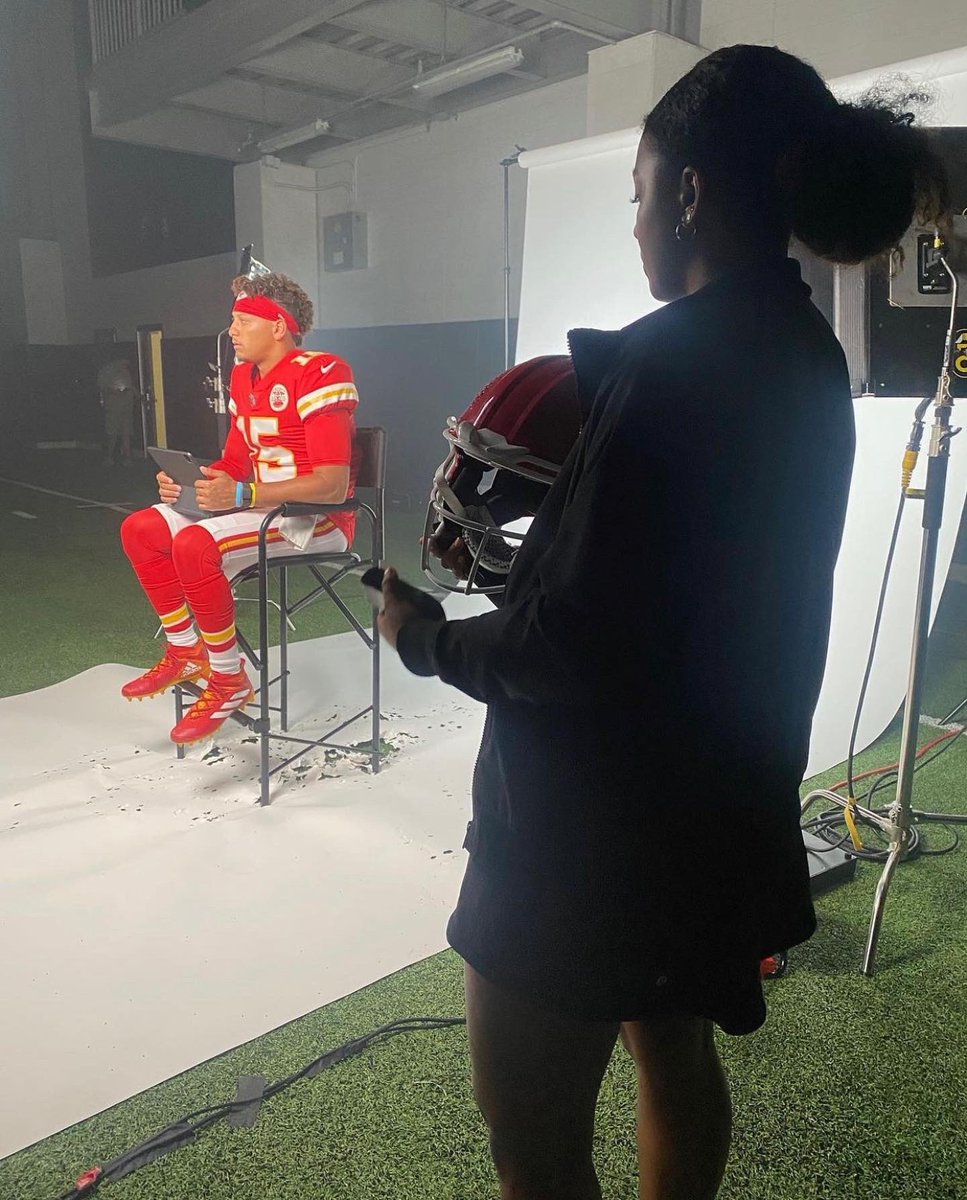 Our alumna Blair Berry, ‘18 works with <a href="/PatrickMahomes/">Patrick Mahomes II</a> for <a href="/NFLALLDAY/">NFL ALL DAY</a>, where she leads social media and content. NFL All Day gives fans the opportunity to own digital video collectibles of exclusive NFL highlights, NFTs. We are so proud of Blair! #nfl #piratepride🏴‍☠️ #ecumade