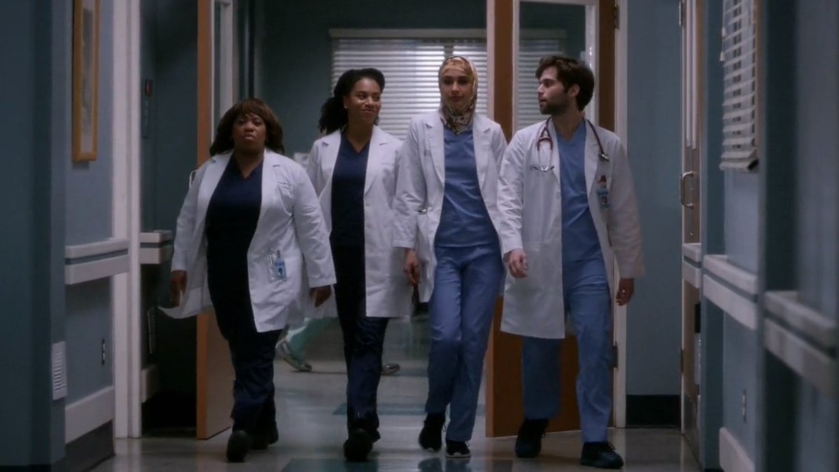 darkntwisty007's tweet photo. Math wizards ✨

#GreysAnatomy https://t.co/FpuiCt9TQm