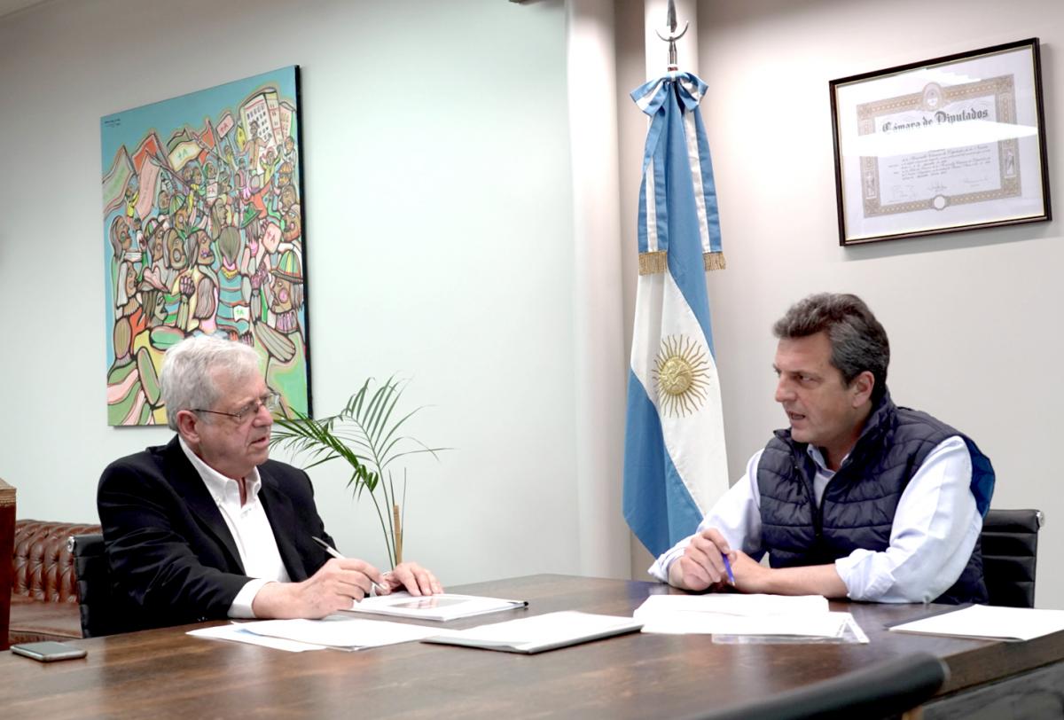 LaGacetaTucuman's tweet photo. Desde la cartera de #Economía, #GabrielRubinstein desmintió rumores de devaluación https://t.co/dkrLaxOBIy https://t.co/gZ98LXHZ6u