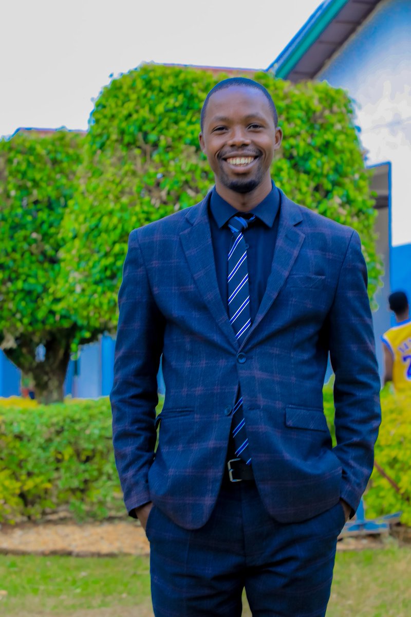 NsengimanaJado's tweet photo. Inkumburwa ya Mutajorwa,Ingangare mu bahizi ,U Rwanda rwibarutse umukogoto,ndarushima kwaanda kwarwo,ndashima uwarugaruye I Buntu,nkaba ndwishimamo nta gihunga.Nitwa #Rwamucyo rw'Inkindi, Inkindi ibereye inkera,Uwanga u Rwanda ntakarugire. Dukomeze umujishi #Benimana
#Mwishyuke https://t.co/8a8BUMcHAi