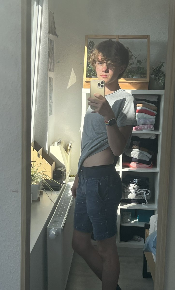 Retweet this for a surprise 😉