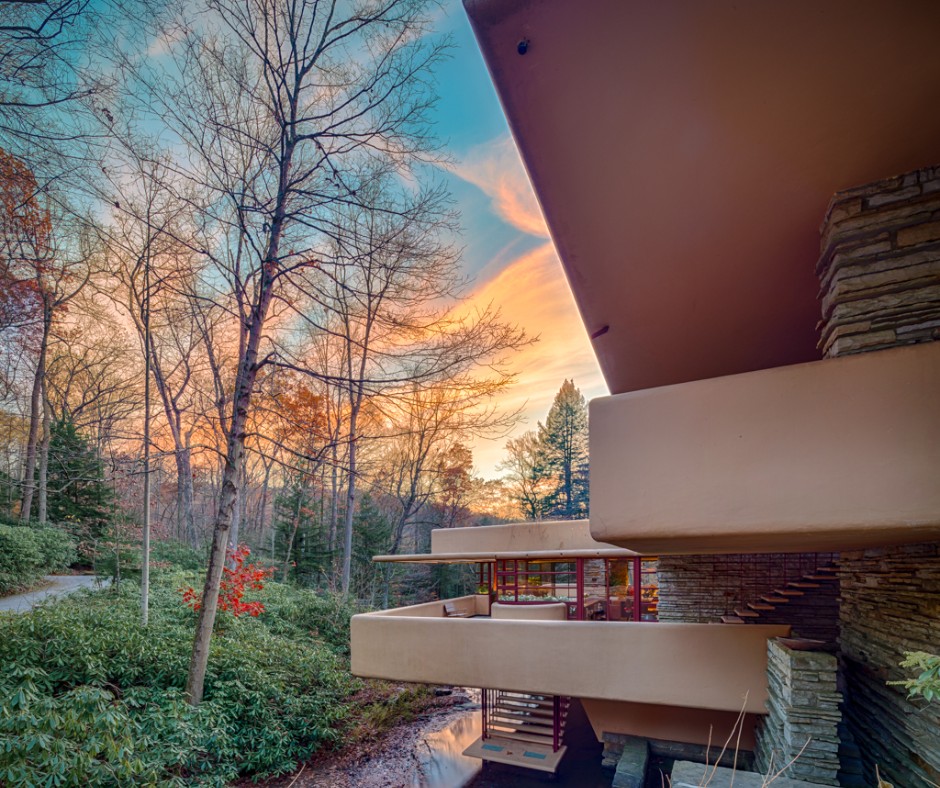Fallingwater's tweet photo. Learn to take pictures like @AndrewPielage! Sign up for one of his two upcoming photography workshops in October. Register here for this exciting experience: https://t.co/hi1g62NlXt

#FreshAirFun #GetOutside #UncoveredPA https://t.co/sbtA6222kK