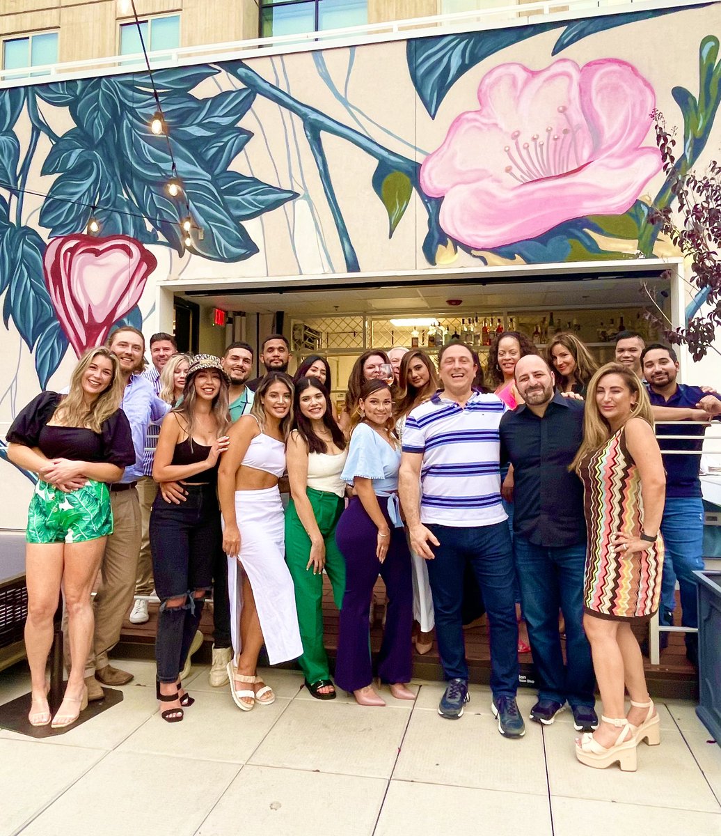 This was a fun week with the staff…. being featured in <a href="/dcmagazine/">dcmagazine</a> as a Top Doc and celebrating the #lastkissofsummer in style at Parc de Ville restaurant and taking over happy hour 😂 !

Thank you Team Bitar for the amazing care you give our patients!