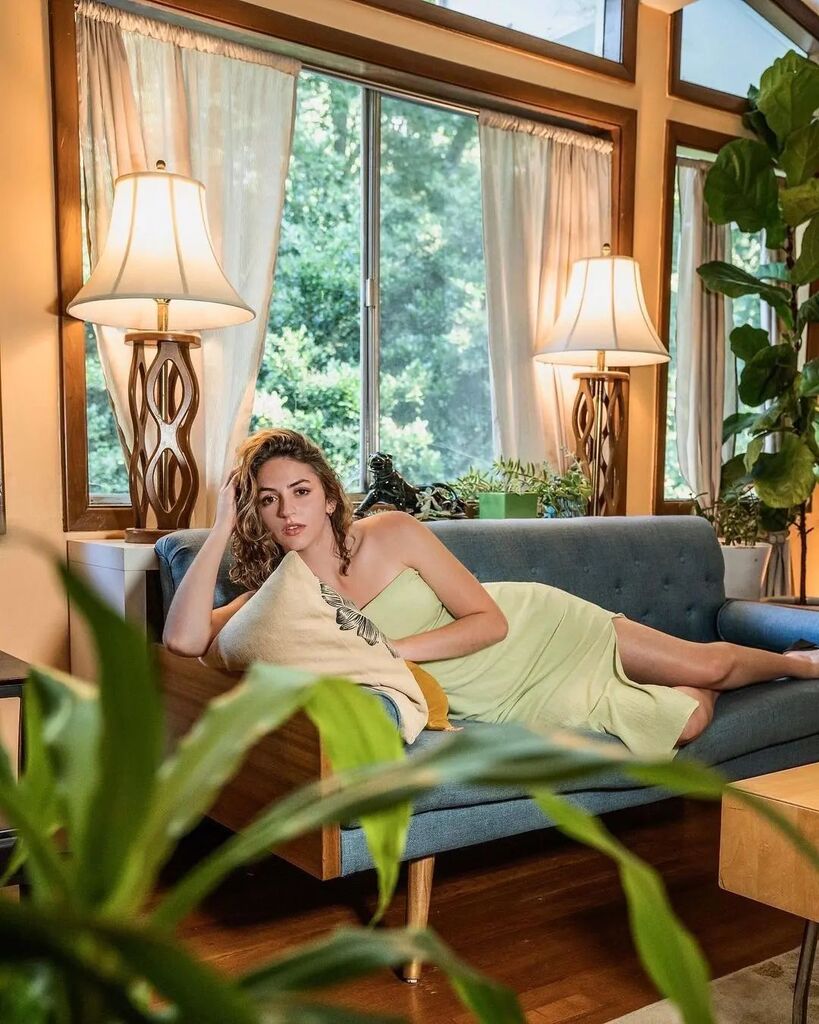 M_C_Mahalo's tweet photo. Reposted from @sadielebophotography Preview of my shoot with the incredible @miaa_sophiaa__ 🌼😻🌿 huge shout out to our lovely location: @midcenturymahalo, a beautiful mid-century house near Atlanta 🌅 

#photooftheday #lifestylephotography #photographer #atlantaphotographe… https://t.co/R6FSXYWTGH