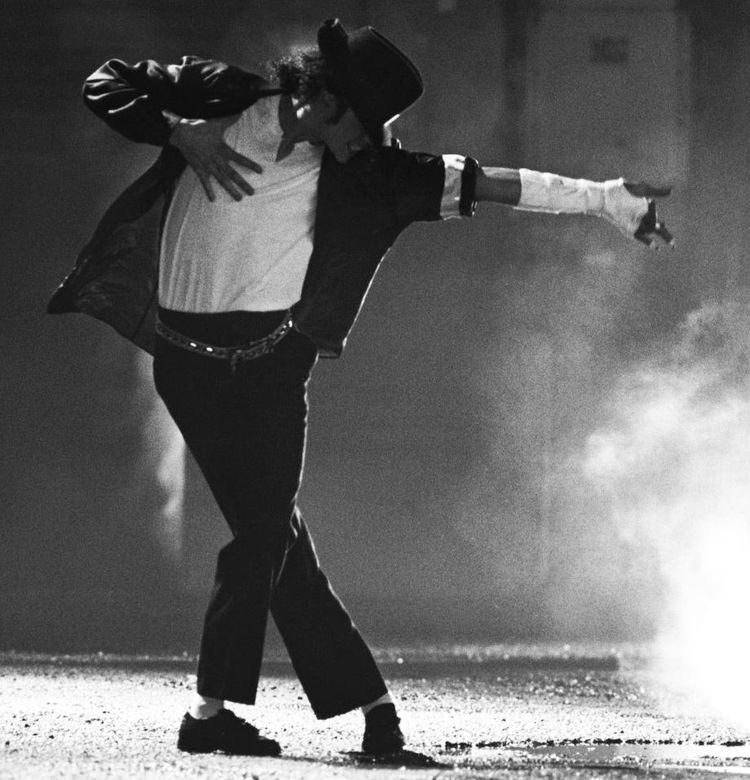 Space_Time7's tweet photo. Happy 64th Birthday to the KING OF POP, Michael Jackson. 👑 One of my favorite artist that can NEVER be duplicated. 
#MichaelJackson #HappyBirthdayKingOfPop https://t.co/jz5Ia56leS