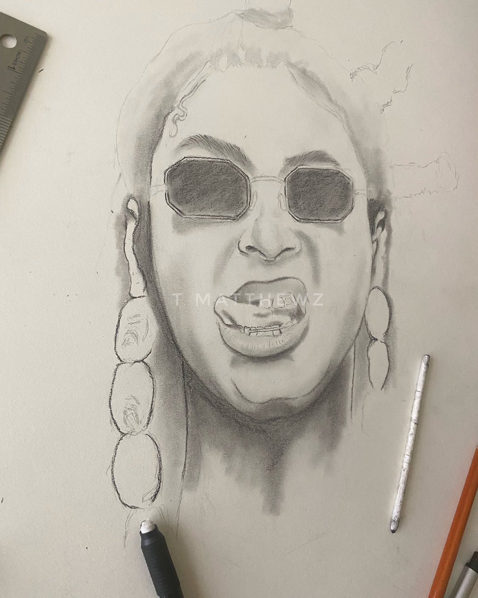 TmattVisionz's tweet photo. Queen B in progress!! #beyoncé #beyonceisback #beehive #art #artist #ArtistOnTwitter #portraitart #artwork https://t.co/RULcmOejec