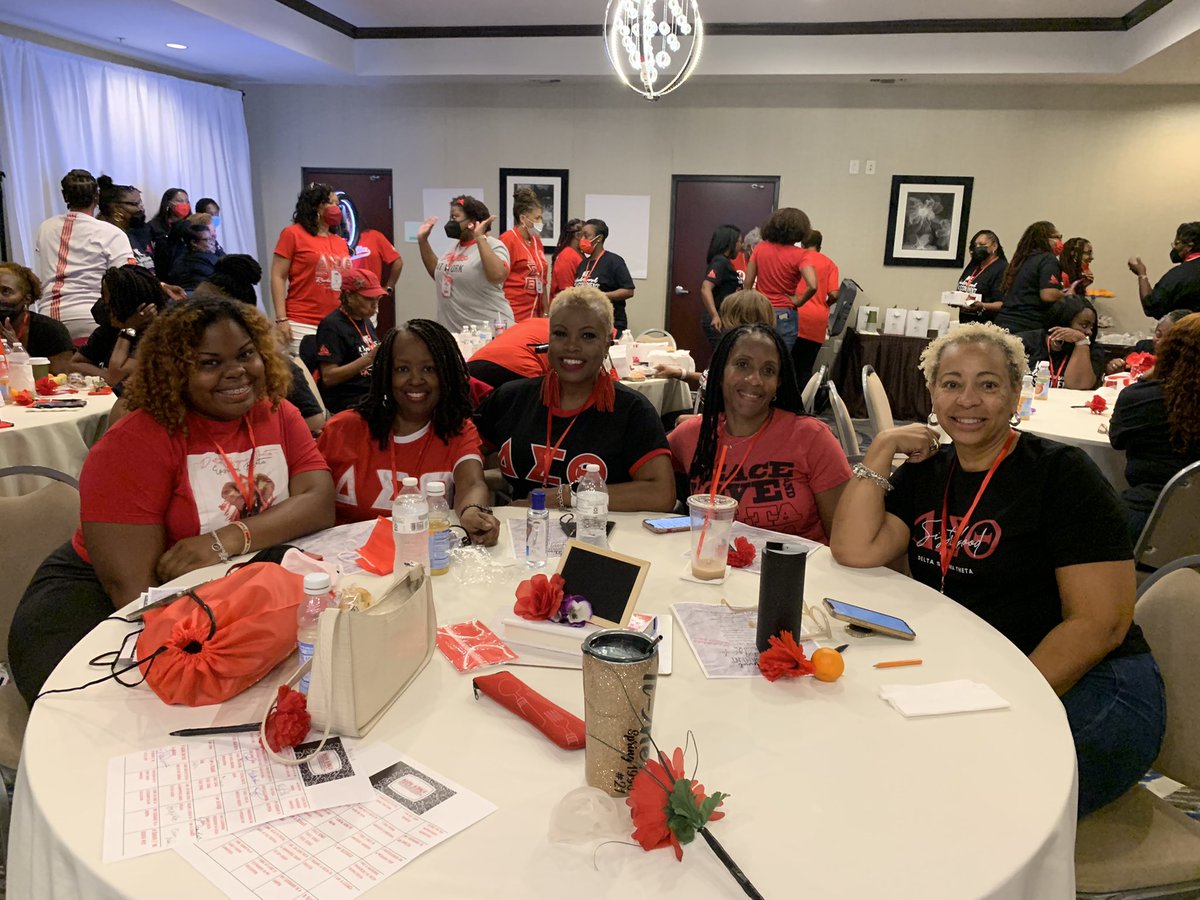 BAHADeltas's tweet photo. #BAHADST ELEVATING OUR IMPACT in Clear Lake, Friendswood, Pasadena, Pearland, Seabrook, and Webster!

We 👏🏾 Understood 👏🏾 The 👏🏾 Assignment! ✔️
#BAHADST #SisterhoodRetreat https://t.co/PNp1bMLZK9